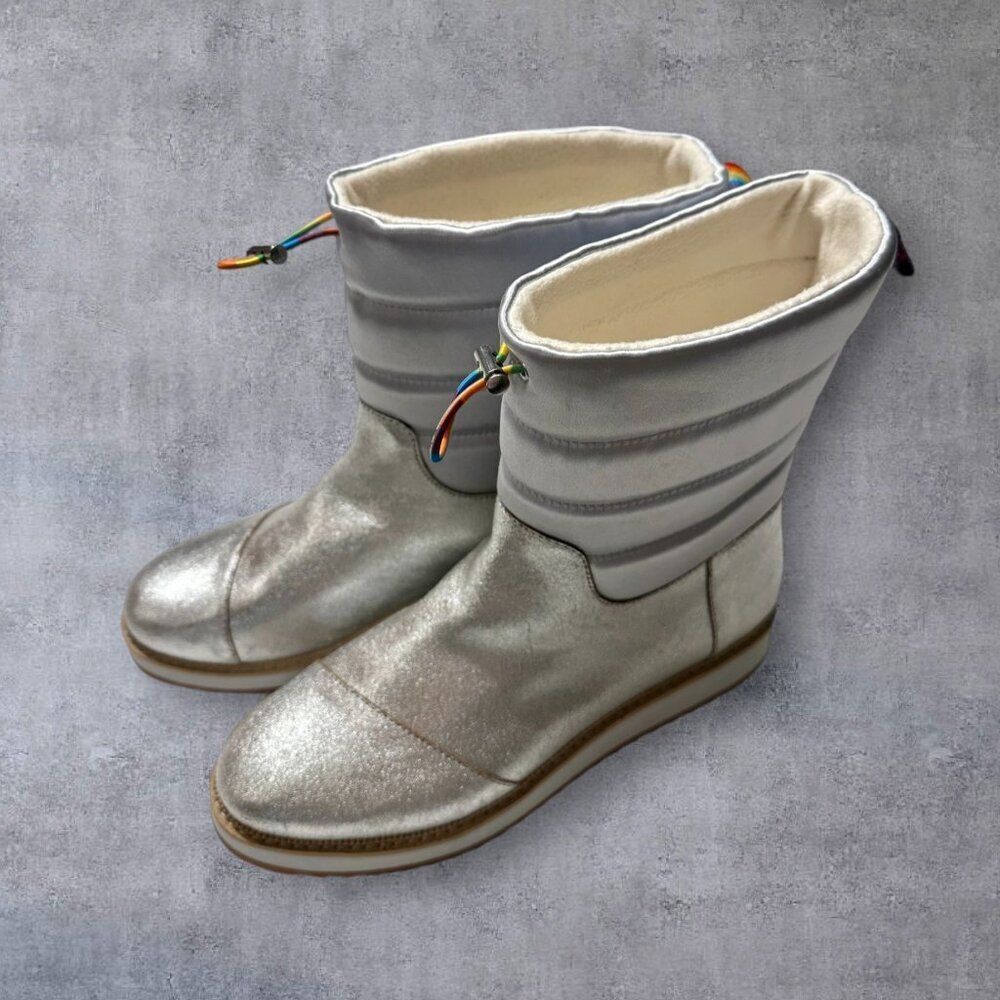 COPY - NEW Womans Toms Boots Booties Leather SIZE 9.5